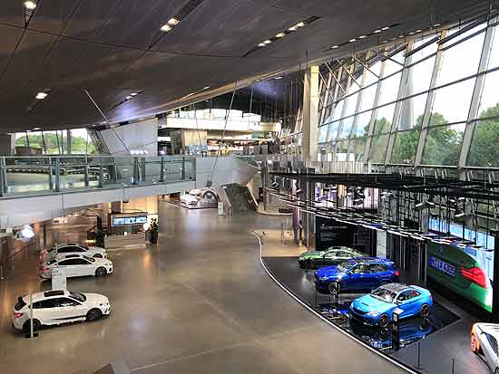 BMW Welt öffnet Automobilabholung, Verkaufs- und Schauräume ab 04. Mai 2020 wieder. (©foto. Martin Schmitz)
